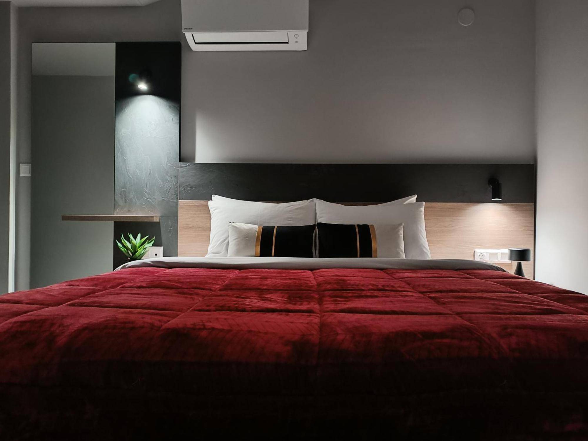 Elizabeth Queen Luxury Rooms Paralía Exterior foto