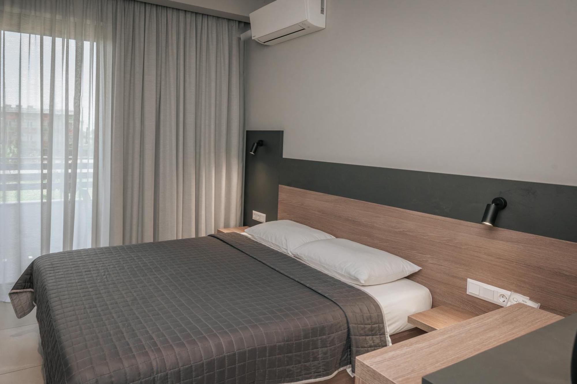 Elizabeth Queen Luxury Rooms Paralía Exterior foto